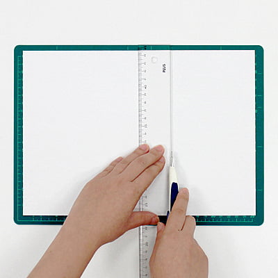 Plus Japan Cutter Mat A4 G CS-A4 Green Plus Japan Cutter Mat A4 G CS-A4 Green